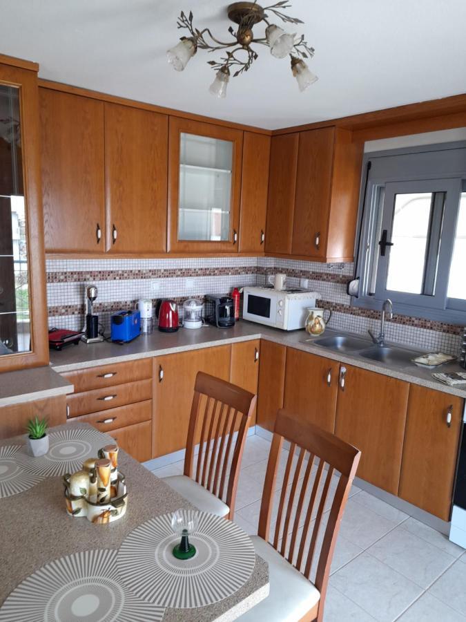 Dominikis Appartment Néa Péramos Extérieur photo