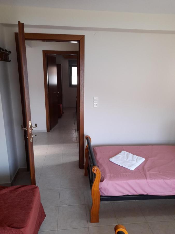 Dominikis Appartment Néa Péramos Extérieur photo