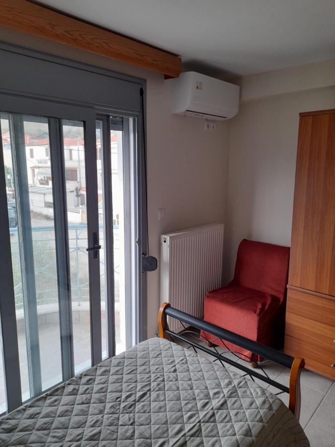 Dominikis Appartment Néa Péramos Extérieur photo